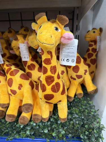 Peluche Jirafa Amarilla Suave Para Niños Kawaii Tierna Dulce Varios — foto 4